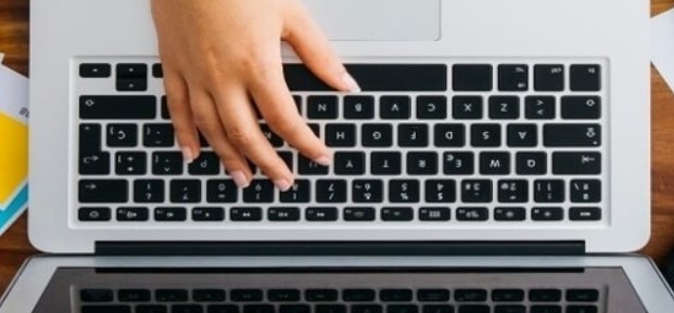 Jelaskan bagaimana cara membuat suatu situs web menjadi situs favorite